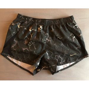 Nike Women’s Shorts⚡️
